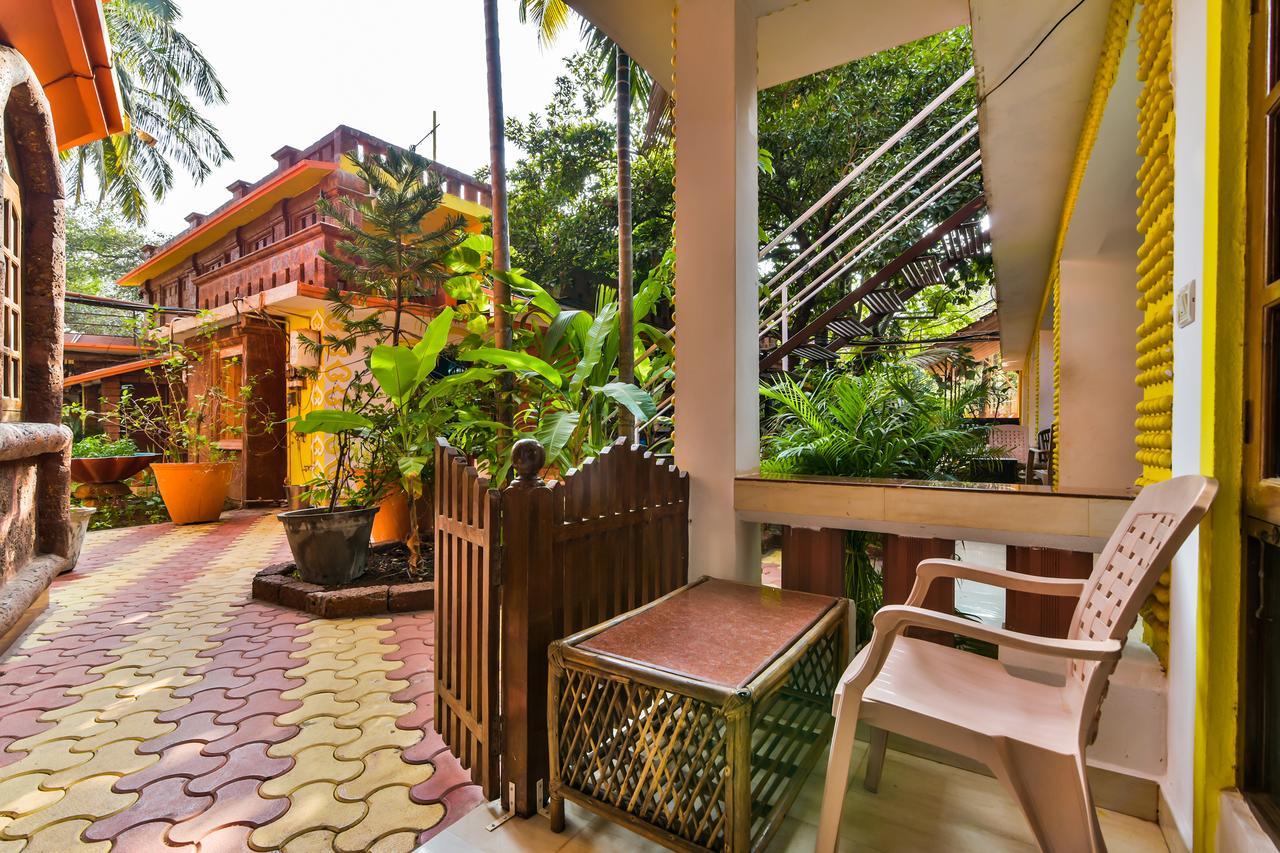 Hotel Oyo 2440 Palm Grove Vagator Exterior foto